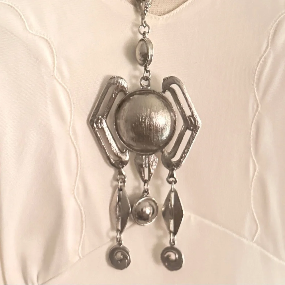 Vintage‎ Y2K Bohemian Boho Silver Statement Pendant Necklace, Hangs 16.5” Long